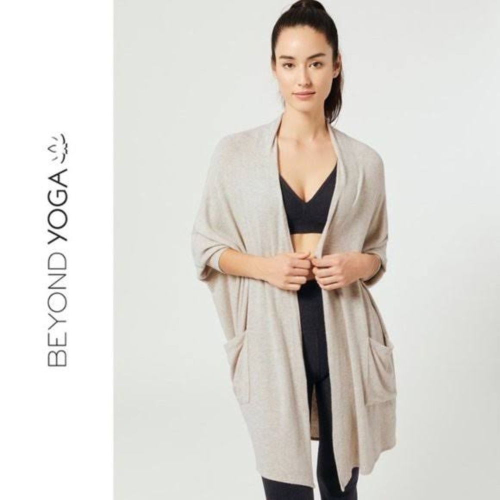 NEW beyond yoga cardigan